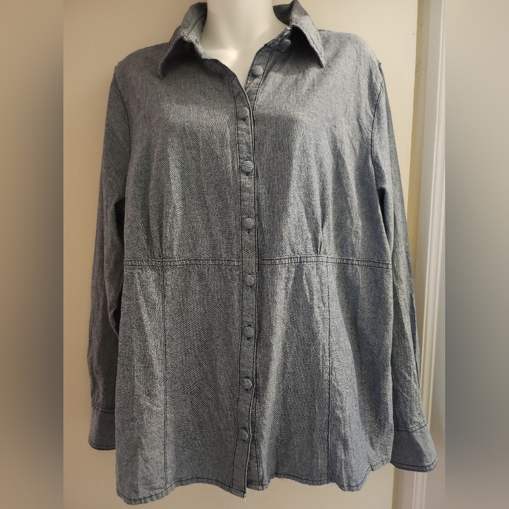 AE Sport Cotton Blouse. Size 18. Preloved.